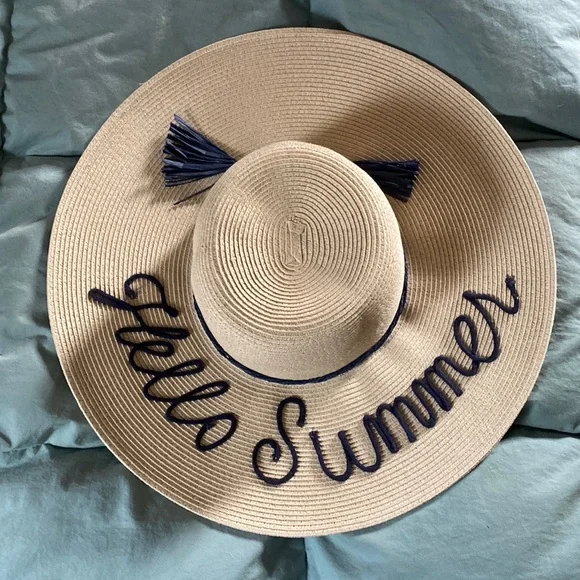 NWT sun hat spf 50 Amazon.com: BASSDASH UPF 50+ Mosquito Sun Hat with Hidden  main image 4